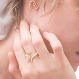 LOVE EARRINGS IN PANNA