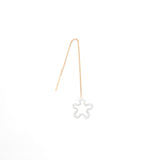 FLOWER CHAIN SINGLE EARRING IN WHITE