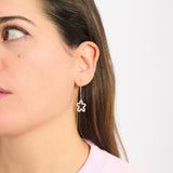 FLOWER CHAIN SINGLE EARRING IN WHITE
