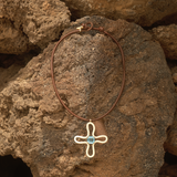 POP CHOKER ~ WITH LUCKY FLOWER PENDANT IN PANNA