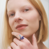 STUDDED BABY VINE RING IN METALLIC NAVY