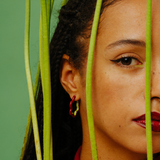 TWO TONES FLOWER EARRINGS IN BURGUNDY AND LIME GREEN
