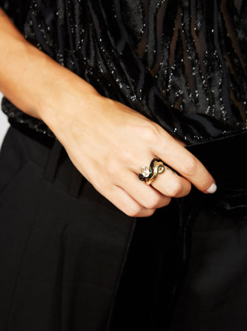 Oval Vine Ring in Black main image 1