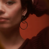 DOUBLE CURL VINE EARRINGS IN EMERALD GREEN