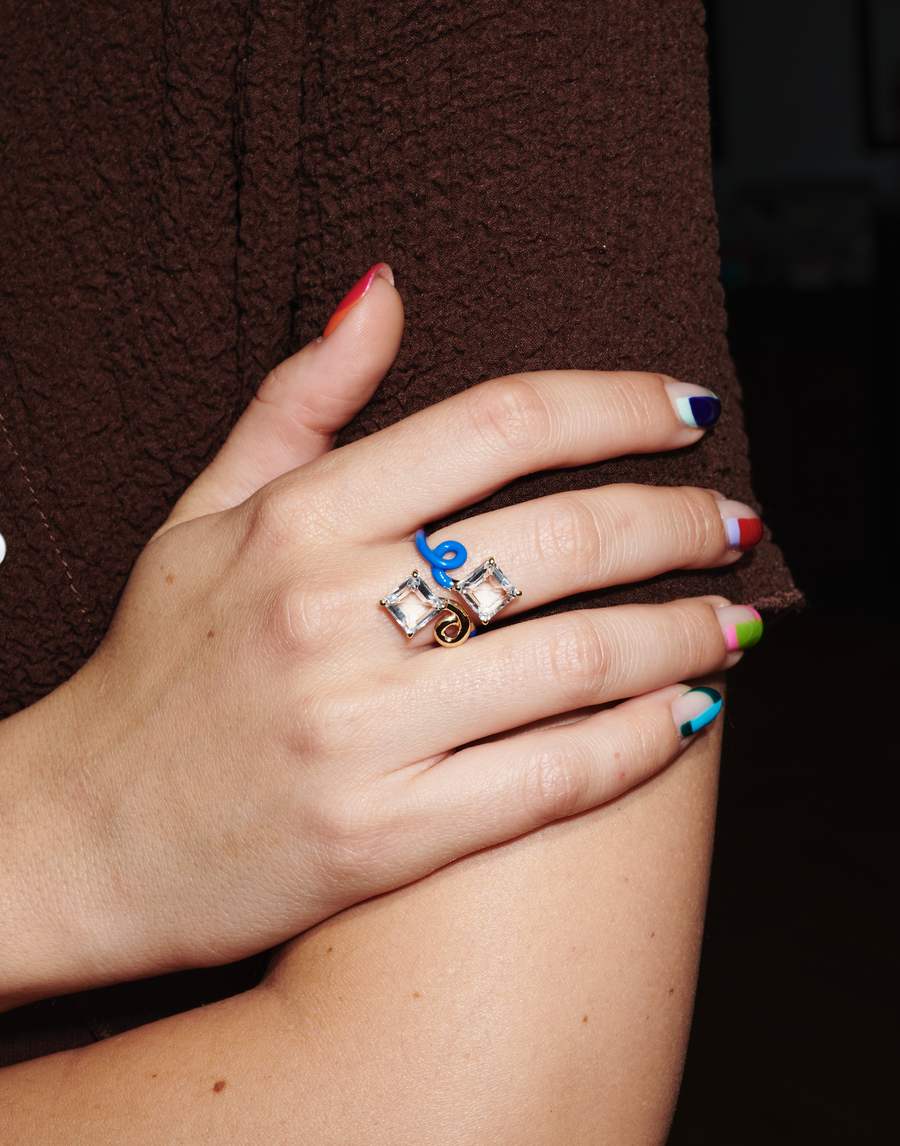 B SQUARE RING IN GOLD AND BLUE