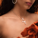 BABY VINE CURL NECKLACE ~ IN WHITE